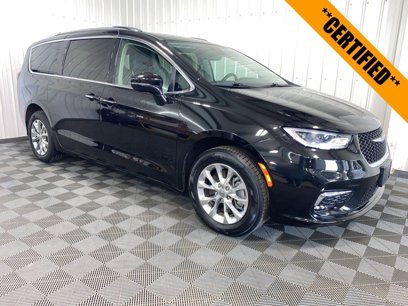 Certified 2021 Chrysler Pacifica Touring-L