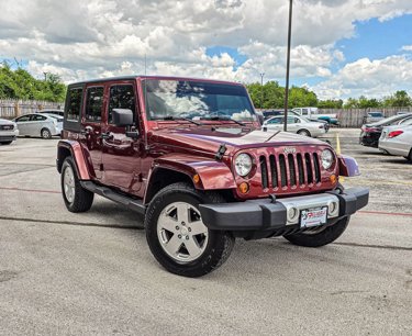Used 2010 Jeep Wrangler Unlimited Sahara w/ Dual Top Group