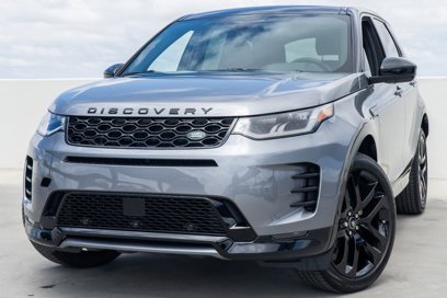 New 2025 Land Rover Discovery Sport Dynamic SE