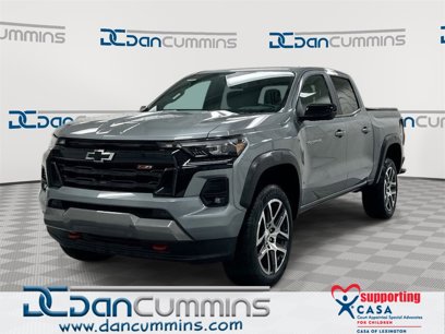 Used 2024 Chevrolet Colorado Z71 w/ Z71 Convenience Package 2