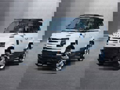 New 2025 Land Rover Defender 130 X-Dynamic SE