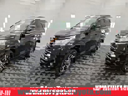 Used 2019 Toyota Highlander XLE