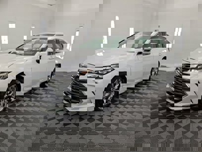 Certified 2022 Toyota Avalon XLE