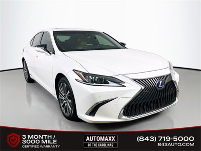 Used 2019 Lexus ES 300h w/ Premium Package