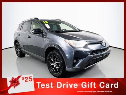 Used 2018 Toyota RAV4 SE