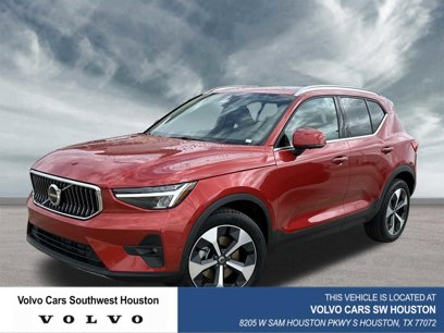 New 2025 Volvo XC40 B5 Plus w/ Protection Package Premier