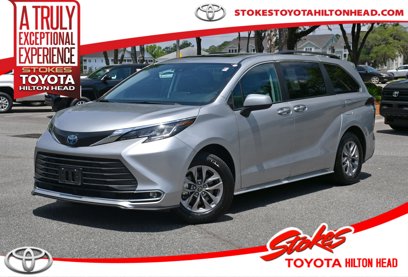 Used 2023 Toyota Sienna XLE