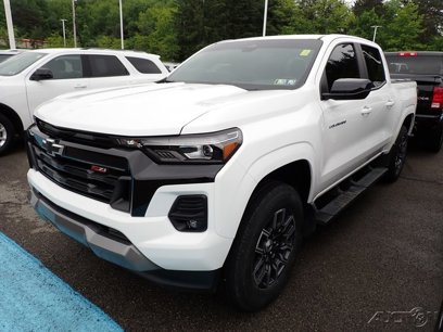 Used 2023 Chevrolet Colorado Z71 w/ Z71 Convenience Package 2