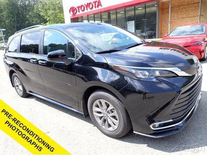 Certified 2024 Toyota Sienna XLE
