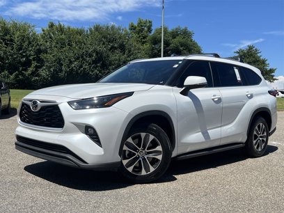 Used 2022 Toyota Highlander XLE