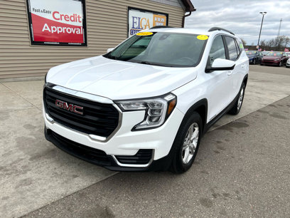 Used 2022 GMC Terrain SLE w/ Driver Convenience Package