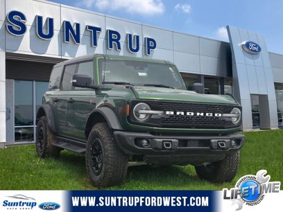 New 2025 Ford Bronco Badlands w/ Sasquatch Package