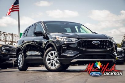 New 2024 Ford Escape Active w/ Cold Weather Package