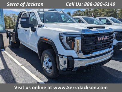 New 2025 GMC Sierra 3500 Pro w/ Convenience Package