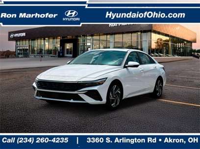 New 2025 Hyundai Elantra Limited w/ Cargo Package