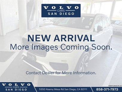 Certified 2022 Volvo XC90 T8 R-Design w/ Advanced Package
