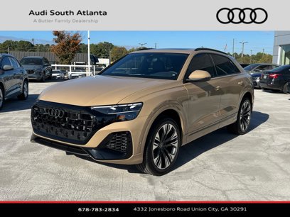 New 2025 Audi Q8 Premium