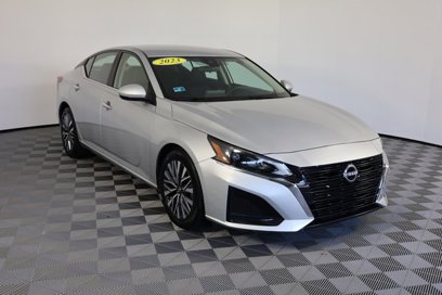 Used 2023 Nissan Altima 2.5 SV