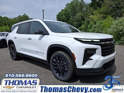 New 2025 Chevrolet Traverse LT w/ Midnight/Sport Edition