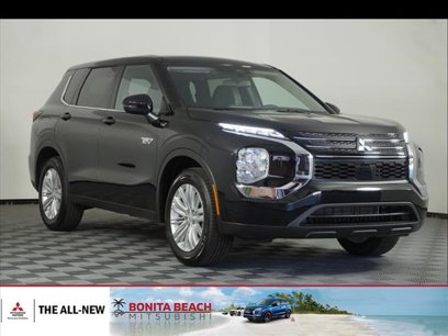 New 2024 Mitsubishi Outlander ES