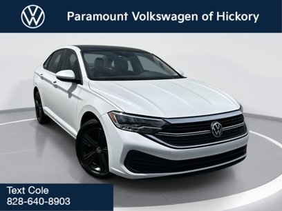 Certified 2024 Volkswagen Jetta SE w/ Panoramic Sunroof Package