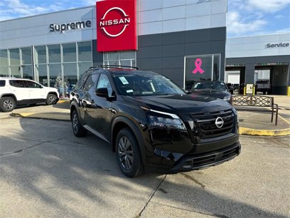 New 2025 Nissan Pathfinder SV w/ Black Appearance Package