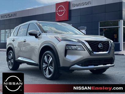 Certified 2022 Nissan Rogue Platinum w/ Head-Up Display Package