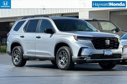New 2025 Honda Pilot TrailSport