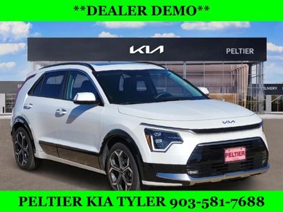 New 2023 Kia Niro SX Touring