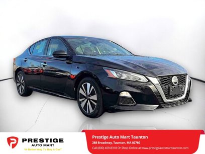 Used 2022 Nissan Altima 2.5 SV w/ SV Premium Package
