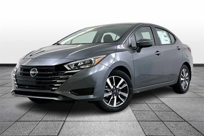 New 2025 Nissan Versa SV w/ Trunk Package