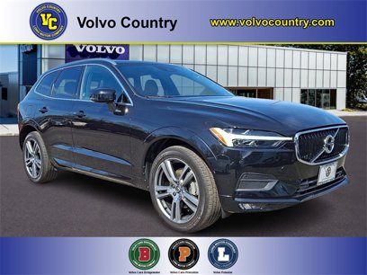 Used 2021 Volvo XC60 T5 Momentum w/ Advanced Package