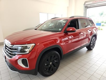 Certified 2025 Volkswagen Atlas SE