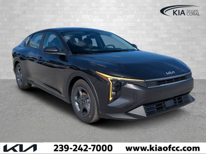 New 2025 Kia K4 LXS
