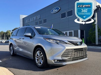 Used 2021 Toyota Sienna Limited