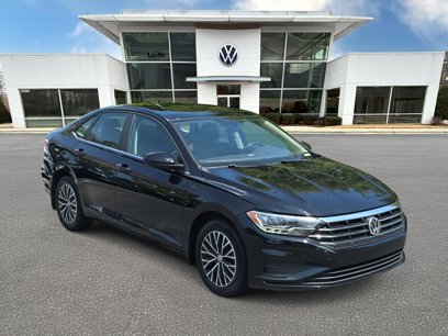 Used 2019 Volkswagen Jetta SE w/ Cold Weather Package