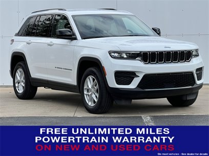 Used 2023 Jeep Grand Cherokee Laredo
