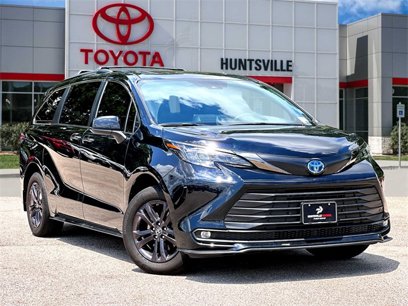 Used 2024 Toyota Sienna XLE Woodland Edition