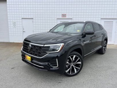 New 2024 Volkswagen Atlas Cross Sport SEL Premium R-Line