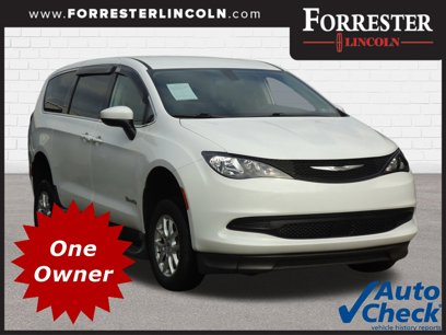 Used 2022 Chrysler Voyager LX