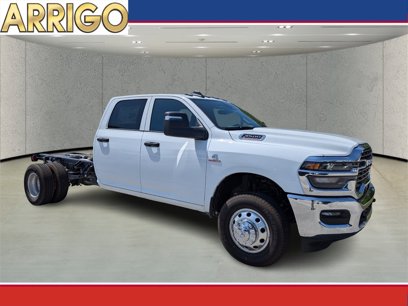 New 2025 RAM 3500 Tradesman w/ Chrome Appearance Group