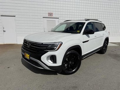 New 2025 Volkswagen Atlas Peak Edition SE