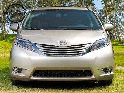 Used 2016 Toyota Sienna XLE