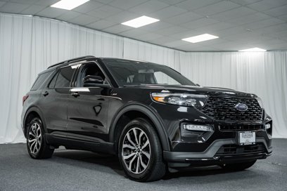Certified 2022 Ford Explorer ST-Line w/ Class IV Trailer Tow Package