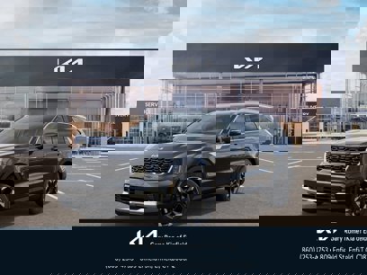 New 2025 Kia Sorento EX w/ Panoramic Sunroof Package