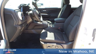 New 2024 Chevrolet Colorado LT w/ LT Convenience Package II