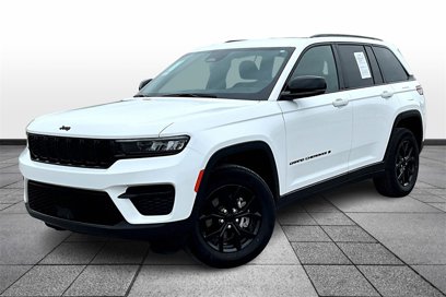 Used 2024 Jeep Grand Cherokee Altitude
