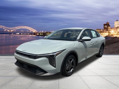 New 2025 Kia K4 LXS