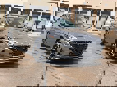 Used 2022 Hyundai Elantra SEL w/ Convenience + Premium Package