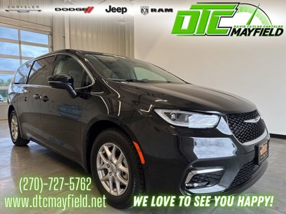 Used 2023 Chrysler Pacifica Touring-L